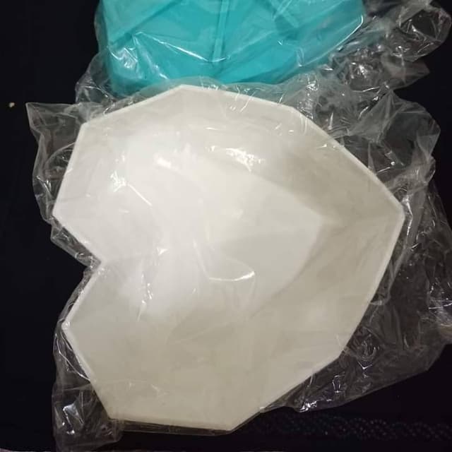 Silicone Pinata Heart Mold 
Available limited Stock